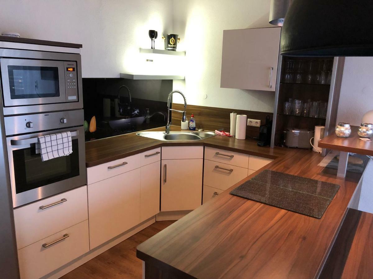 Modernes Und Gemuetliches Appartment Mit Terrasse, Stadtnah Равенсбург Екстериор снимка